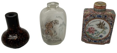 Lot 1015 - A Chinese porcelain snuff bottle decorated...