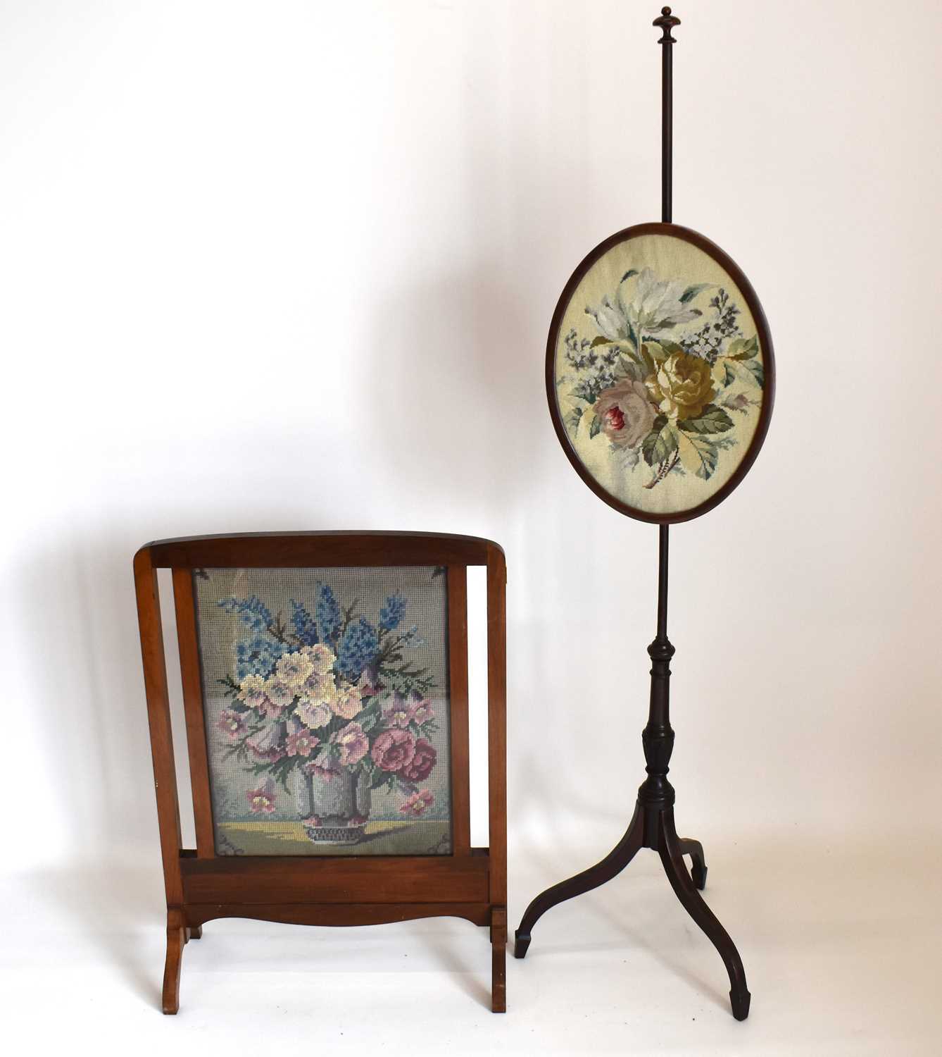 Lot 34 - An Edwardian adjustable pole screen with oval...