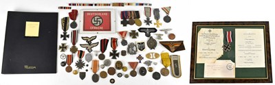 Lot 428 - A group of Third Reich and other military...