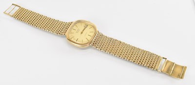 Lot 1443 - RECORD; a 9ct yellow gold De Luxe automatic...