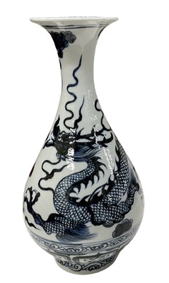 Lot 1017 - A modern Chinese blue and white porcelain vase...