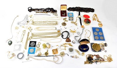 Lot 1141 - A collection of costume jewellery to include...
