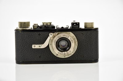 Lot 378 - LEICA; a Leica I 35mm film camera, serial No...