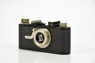 Lot 378 - LEICA; a Leica I 35mm film camera, serial No...