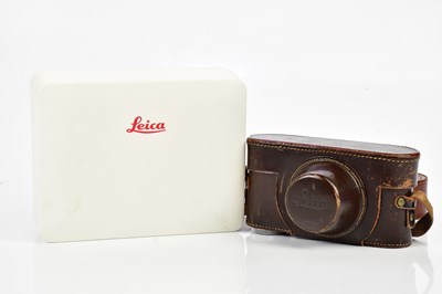 Lot 378 - LEICA; a Leica I 35mm film camera, serial No...