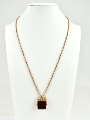 Lot 1096 - A 9ct gold Victorian spinning fob pendant with...