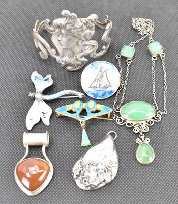 Lot 1123 - Art Nouveau and Art Deco jewellery comprising...
