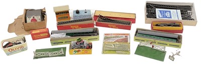 Lot 565 - A quantity of Hornby and Tri-ang OO gauge...