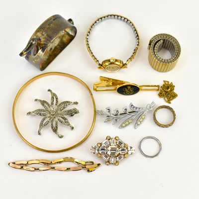 Lot 1127 - A ladies' Rotary 9ct gold head wristwatch with...