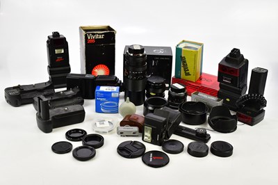 Lot 525 - A collection of camera accessories, to include...