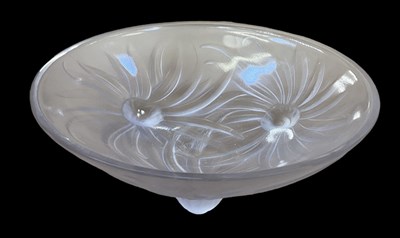 Lot 669 - ETLING, FRANCE; an Art Deco style frosted...