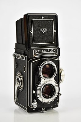 Lot 391 - ROLLEIFLEX; a Rolleiflex T2 TLR camera, serial...