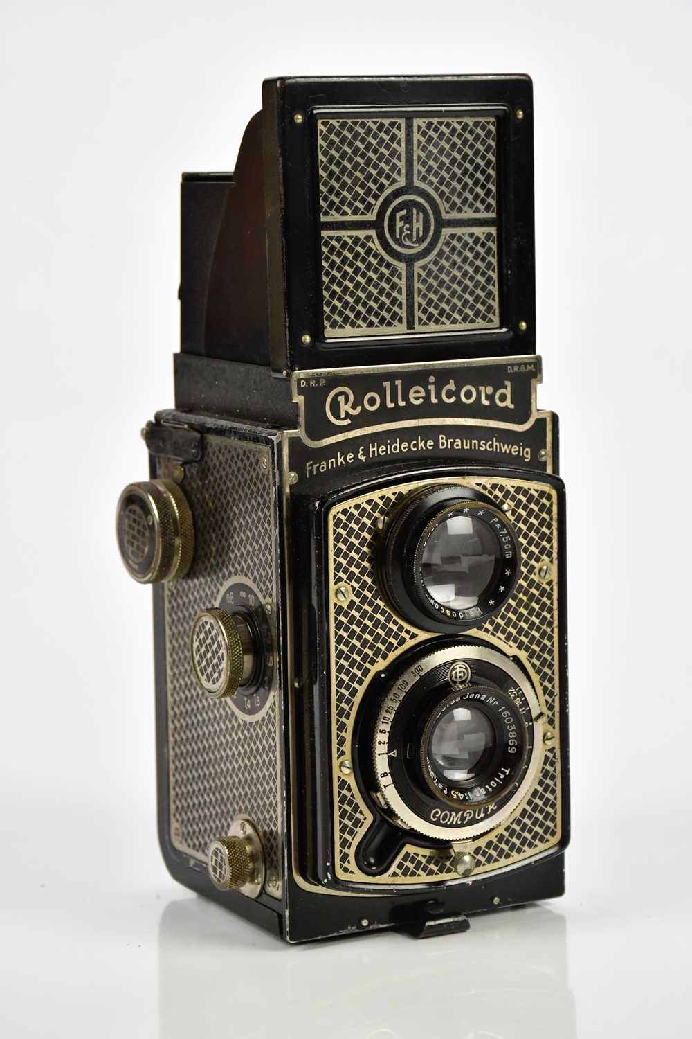 Lot 409 - ROLLEICORD; a Rolleicord "Art Deco" TLR camera,...