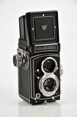 Lot 404 - ROLLEICORD; a Rolleicord VB Type I TLR camera,...