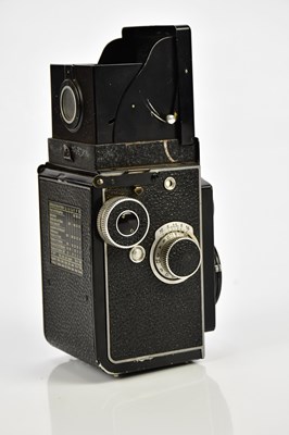 Lot 467 - ROLLEICORD; a Rolleicord II B TLP camera,...