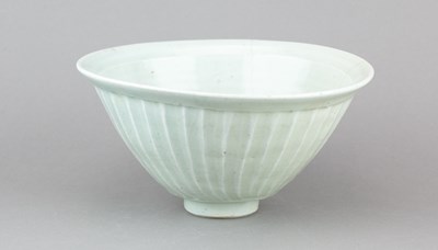 Lot 63 - Leach Pottery, in the manner of Bernard Leach...