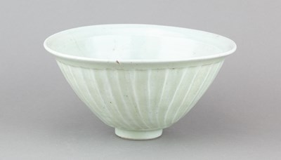 Lot 63 - Leach Pottery, in the manner of Bernard Leach...