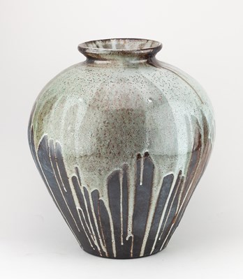 Lot 379 - LISA HAMMOND (born 1956); a large tsubo...