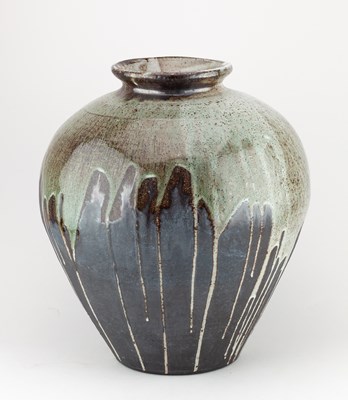 Lot 379 - LISA HAMMOND (born 1956); a large tsubo...