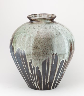 Lot 379 - LISA HAMMOND (born 1956); a large tsubo...