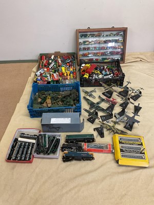 Lot 162 - A large group of diecast model vehicles,...