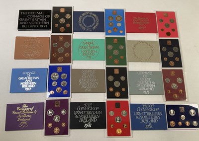 Lot 500 - ROYAL MINT; a collection of twelve Great...