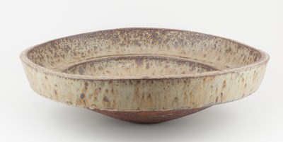 Lot 248 - JENNY WELCH (1940-2023); a large stoneware...