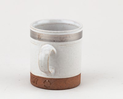 Lot 550 - ROBIN WELCH (1936-2019); a stoneware Silver...