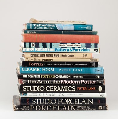 Lot 726 - A collection of books on studio ceramics (16).