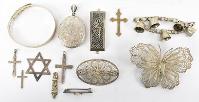 Lot 1330 - A collection of assorted silver and white...