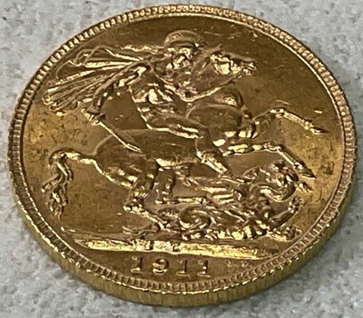 Lot 474 - A George V sovereign, 1911, Canada, Ottowa Mint.