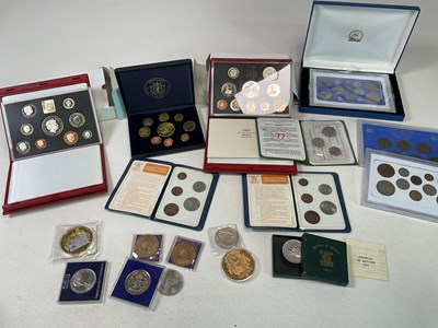 Lot 519 - A group of coins including 1999 United Kingdom...