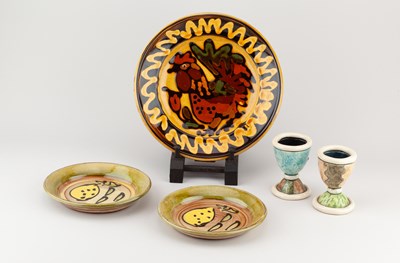 Lot 416 - MARY WONDRAUSCH (1923-2016); a slipware plate...