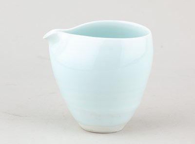 Lot 650 - TSUBUSA KATO (born 1962); a porcelain pourer...