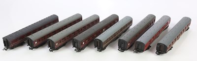 Lot 356 - A group of eight OO gauge carriages comprising...