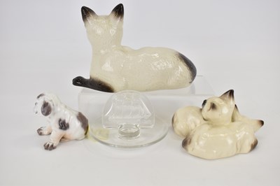 Lot 324 - LALIQUE; a small circular pin dish with...