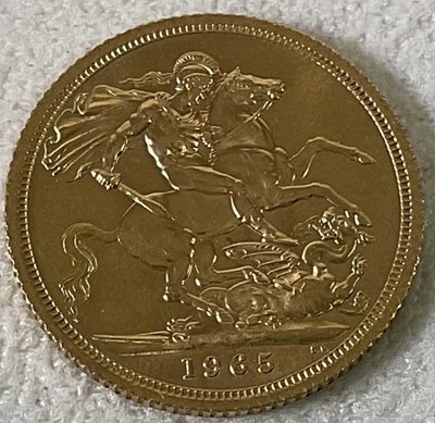 Lot 475 - An Elizabeth II full sovereign, 1965.