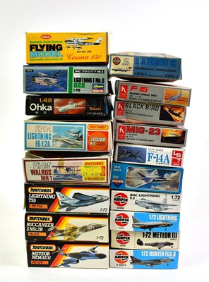 Lot 147 - A large collection of model aircraft kits,...