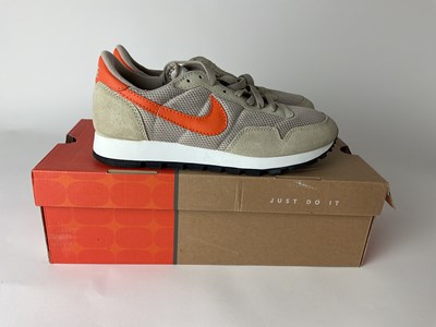 Lot 34 - NIKE; a pair of vintage Nike Metro Plus C...