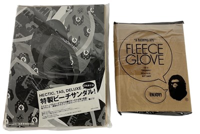 Lot 87 - A BATHING APE; a pair of fleece gloves, in...