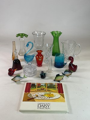 Lot 332 - A quantity of decorative glassware, including...