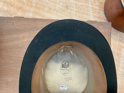 Lot 1685 - CARLTON & CO, LONDON; a gentleman's top hat.