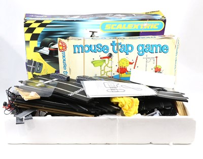 Lot 163 - A modern boxed Scalextric Sport Advanced Track...