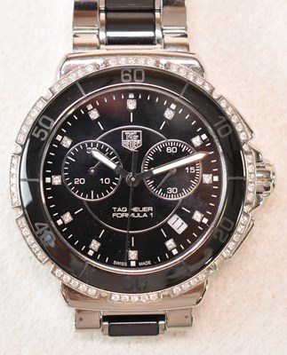 Lot 646 - TAG HEUER; a gentleman's stainless steel...