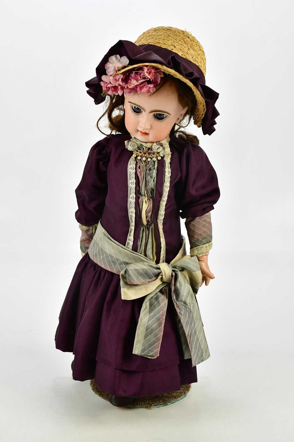 Lot 65 - DEPOSE TETE JUMEAU; a bisque headed doll with