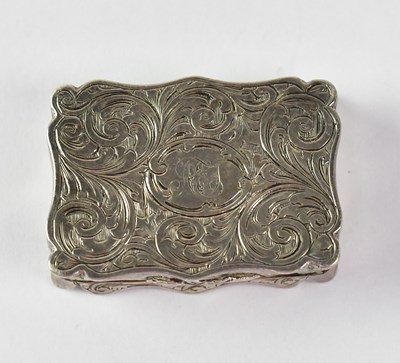 Lot 735 - A Victorian hallmarked silver vinaigrette with...