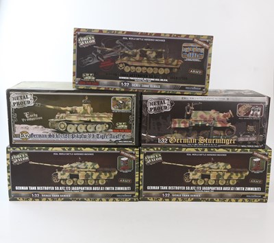 Lot 224 - FORCES OF VALOR; a collection of five diecast...