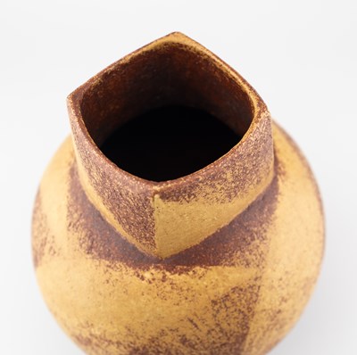 Lot 351 - JOHN WARD (1938-2023); a globular stoneware...