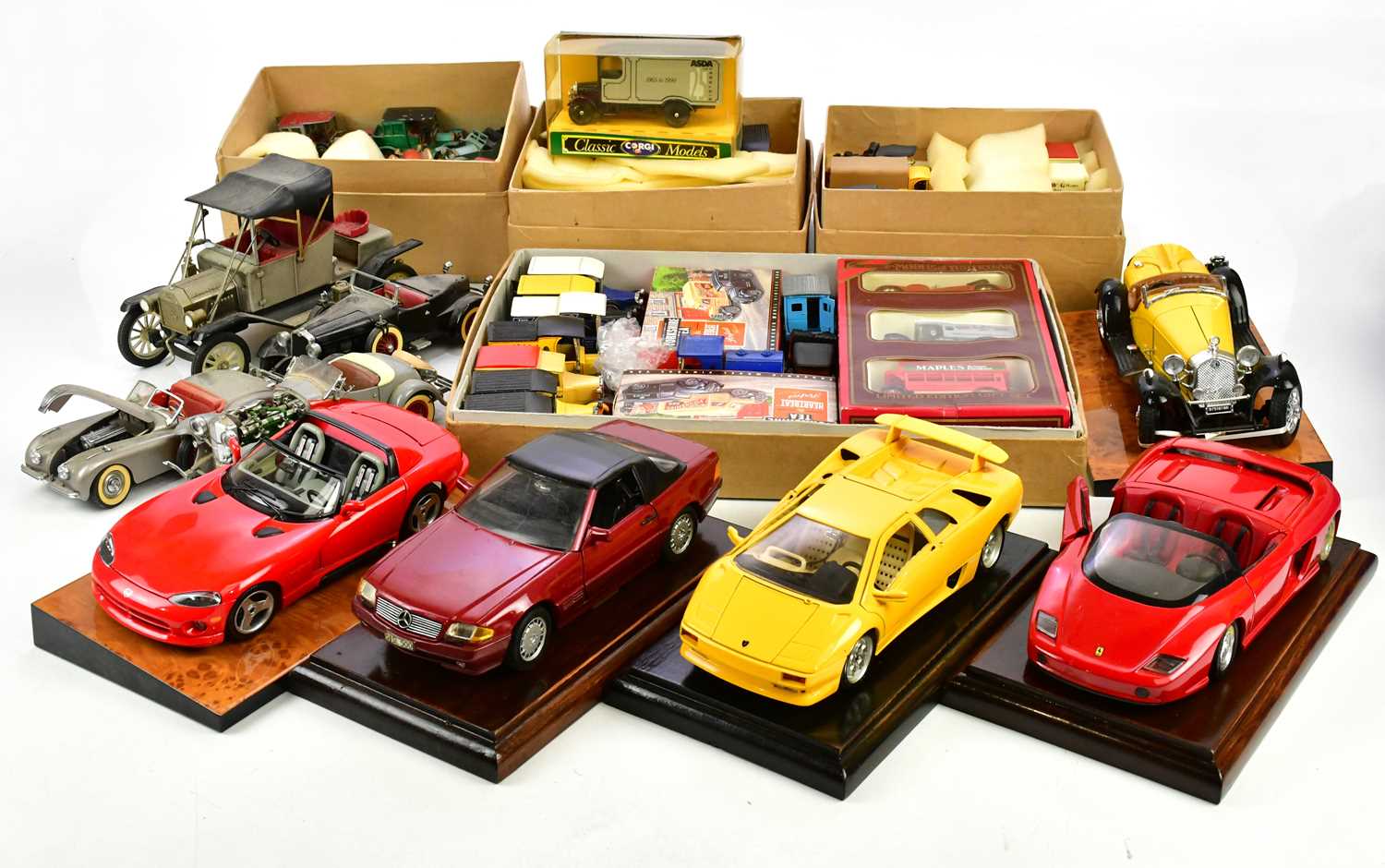 Lot 191 - An extensive collection of model vehicles