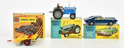 Lot 192 - CORGI TOYS; two boxed vehicles, 264 Oldsmobile...